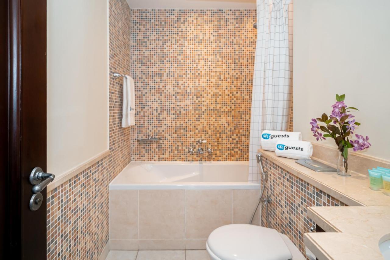 Higuests - Spacious Apt With Private Balcony In Old Town Dubai Esterno foto