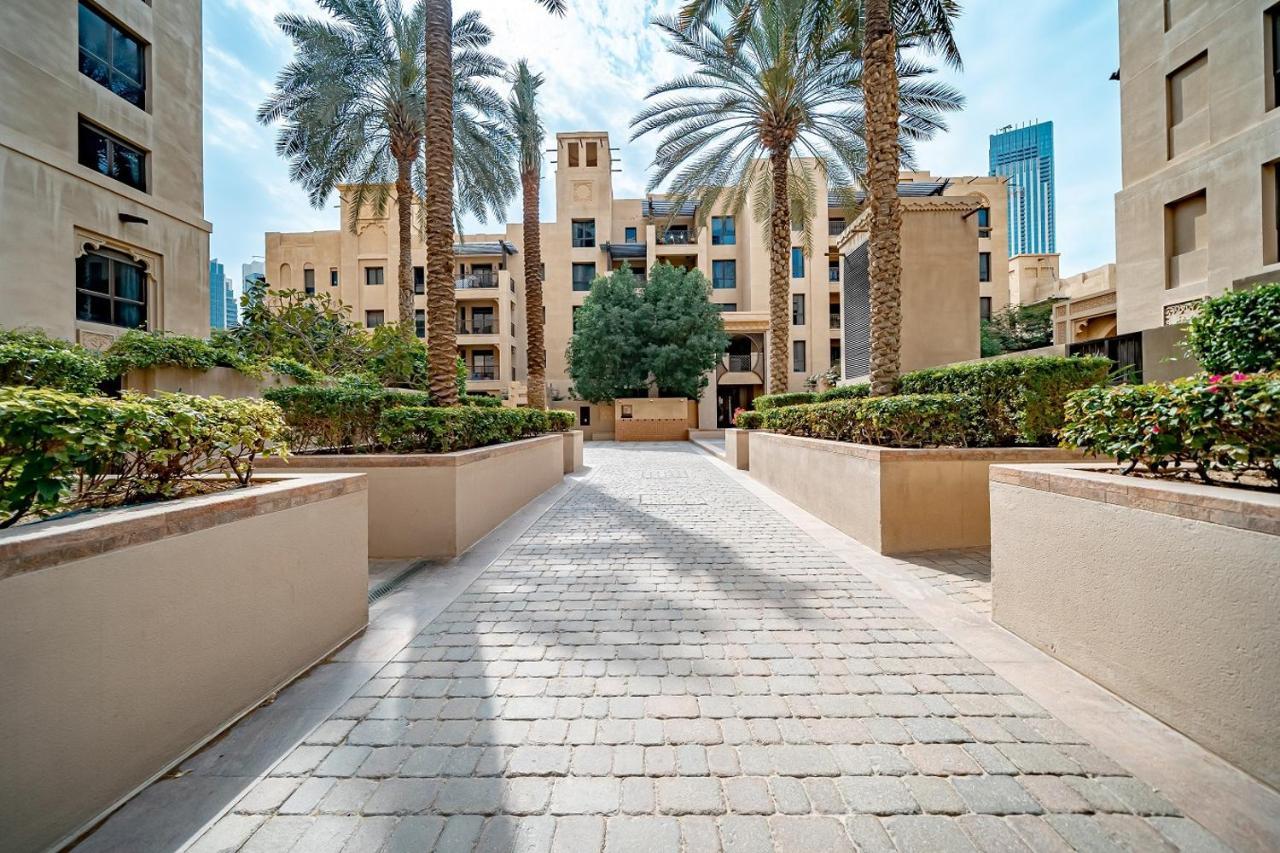 Higuests - Spacious Apt With Private Balcony In Old Town Dubai Esterno foto