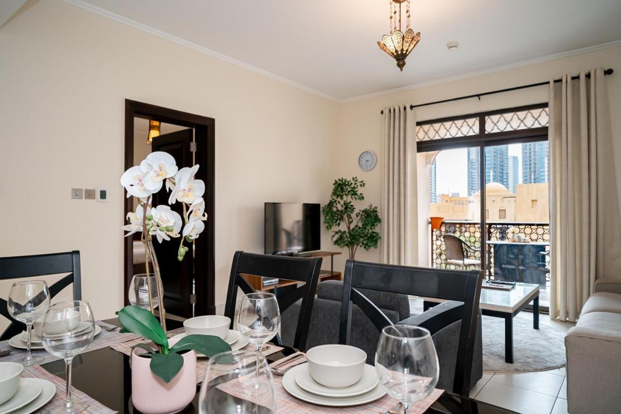 Higuests - Spacious Apt With Private Balcony In Old Town Dubai Esterno foto