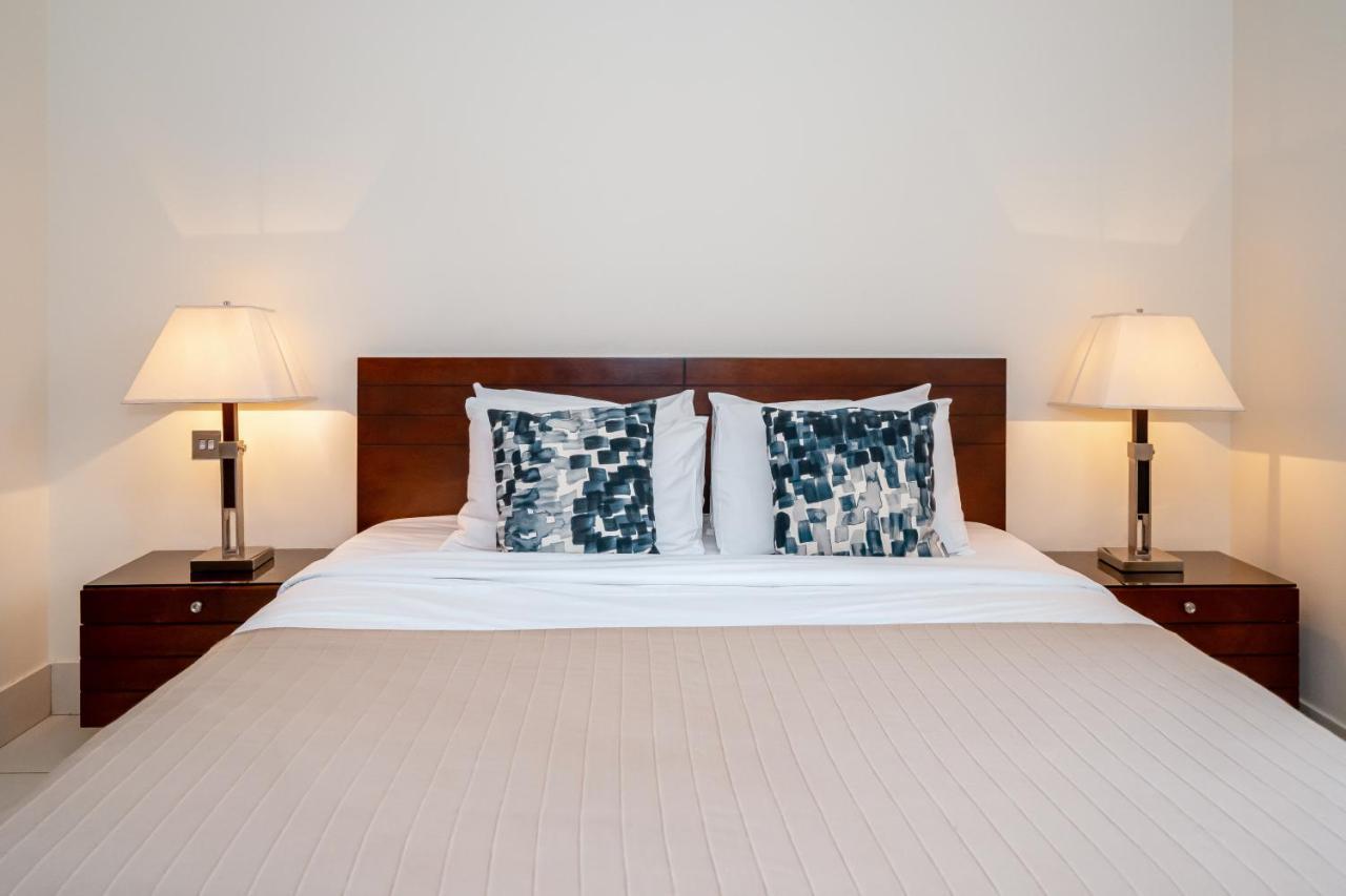Higuests - Spacious Apt With Private Balcony In Old Town Dubai Esterno foto